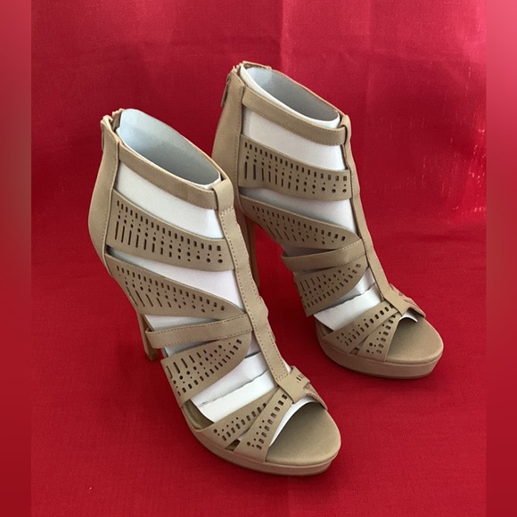 Apt. 9 Dress Shoes - Picture 2 of 4